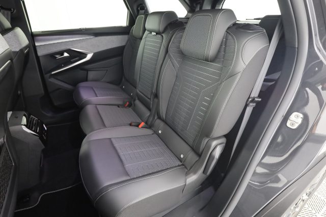 PEUGEOT 5008 usata 10