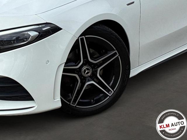 MERCEDES-BENZ A 180 usata, con Alzacristalli elettrici
