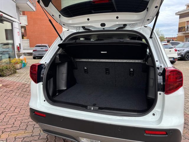 SUZUKI Vitara usata, con USB
