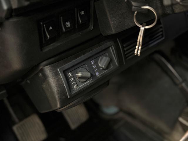 LAND ROVER Defender usata 19