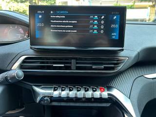 PEUGEOT 5008 usata, con Climatizzatore