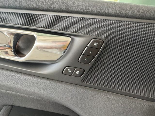 VOLVO XC60 usata, con Servosterzo