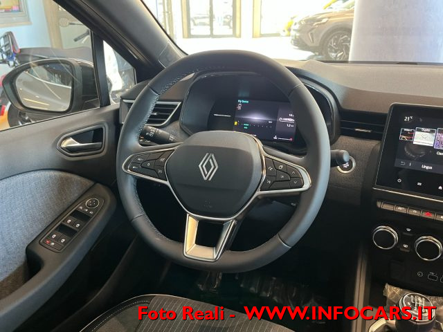 RENAULT Clio usata, con Boardcomputer