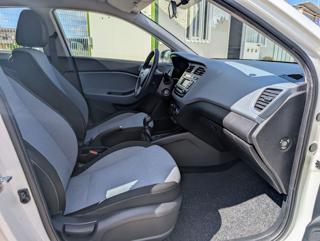 HYUNDAI i20 usata, con Autoradio