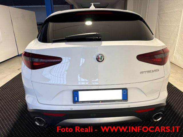 ALFA ROMEO Stelvio usata, con Volante in pelle
