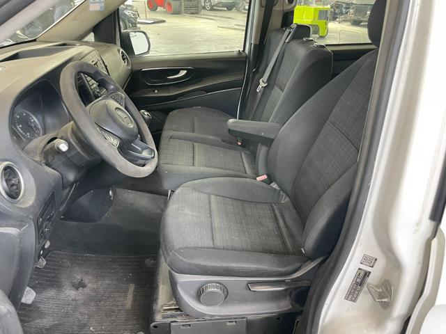 MERCEDES-BENZ Vito usata, con USB