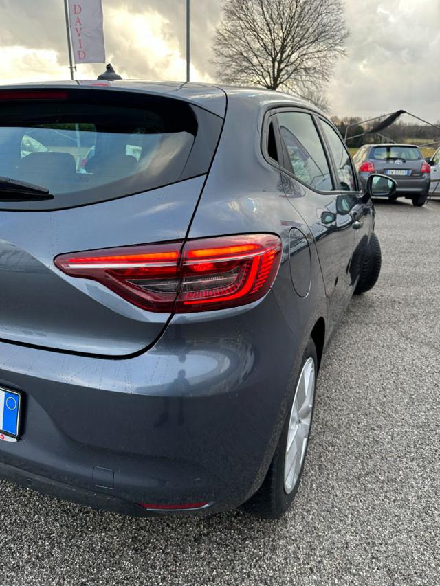 RENAULT Clio usata, con Autoradio