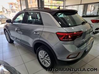 VOLKSWAGEN T-Roc usata, con Autoradio