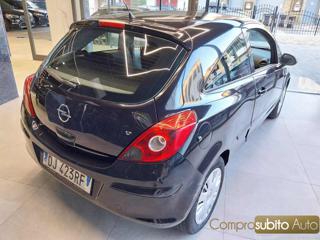 OPEL Corsa usata, con ESP