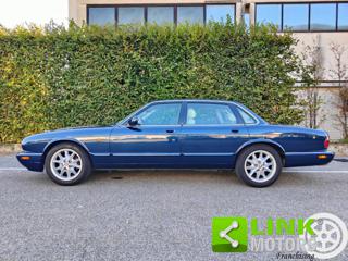 JAGUAR XJ8 usata 23