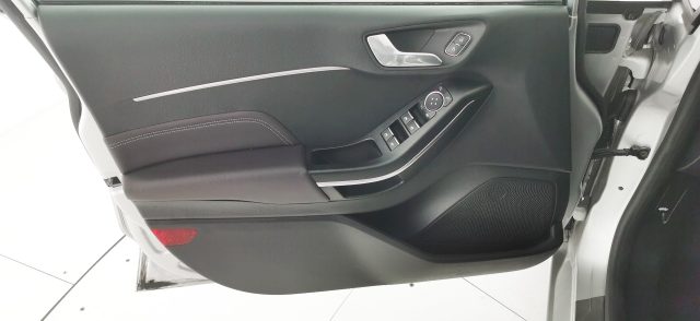 FORD Fiesta usata, con Frenata d