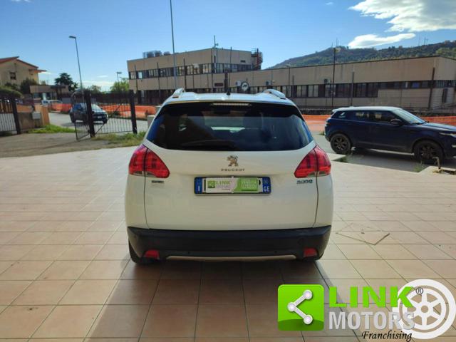 PEUGEOT 2008 usata, con Autoradio