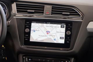 VOLKSWAGEN Tiguan usata, con Airbag testa