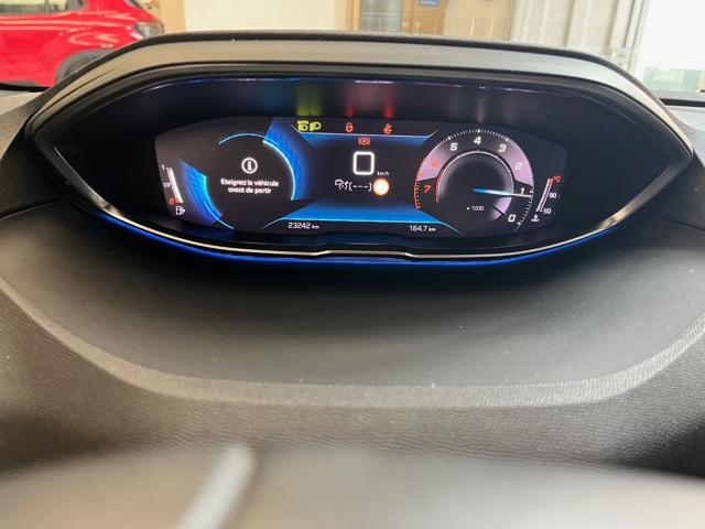 PEUGEOT 3008 usata, con Climatizzatore