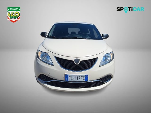 LANCIA Ypsilon usata, con Airbag
