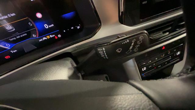 VOLKSWAGEN T-Roc usata, con Park Distance Control