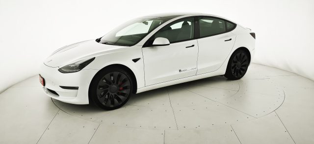 TESLA Model 3 usata, con MP3