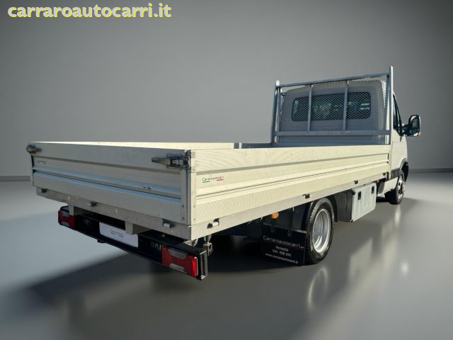 IVECO Daily usata, con Boardcomputer