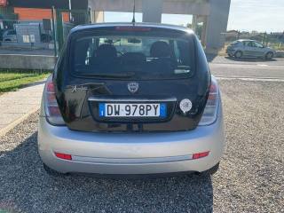 LANCIA Ypsilon usata, con Autoradio