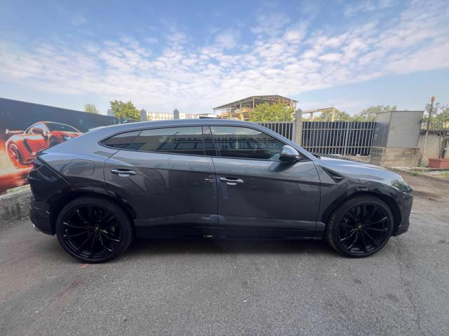 LAMBORGHINI Urus usata, con Autoradio