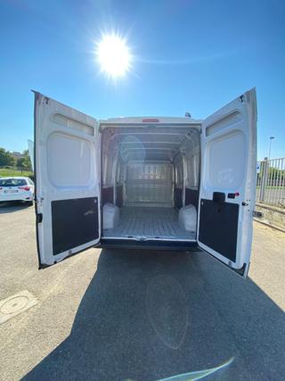 PEUGEOT Boxer usata, con Climatizzatore
