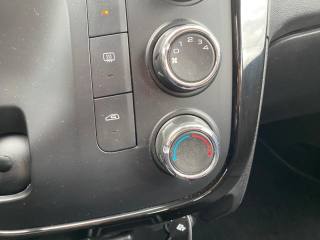 MAHINDRA KUV100 usata, con Vivavoce