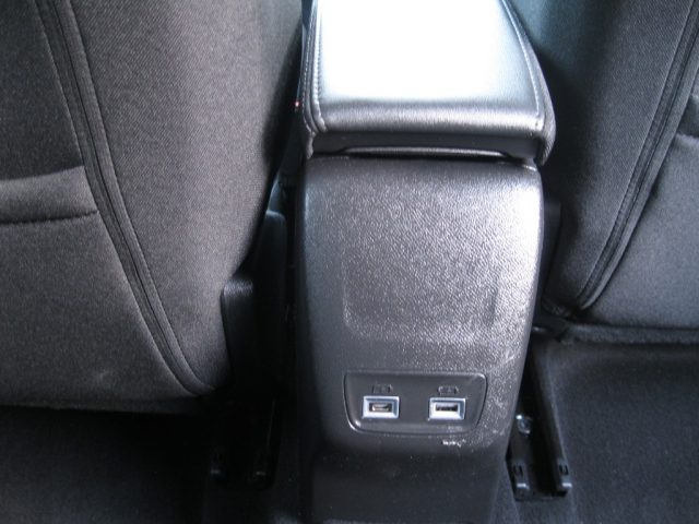 PEUGEOT 208 usata, con USB