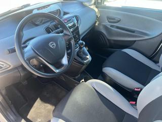 LANCIA Ypsilon usata, con Autoradio