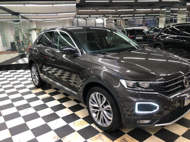 VOLKSWAGEN T-Roc usata, con Airbag