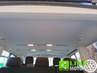 VOLKSWAGEN Caravelle usata, con Pneumatici quattro stagioni