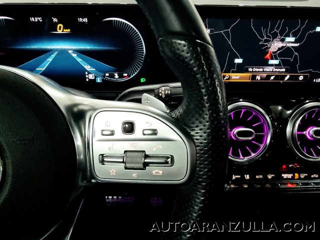 MERCEDES-BENZ GLA 200 usata, con Fendinebbia