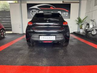 PEUGEOT 208 usata, con Fari LED