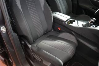 PEUGEOT 3008 usata, con Volante multifunzione