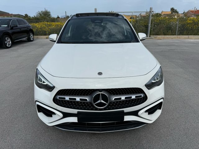 MERCEDES-BENZ GLA 200 usata, con Airbag