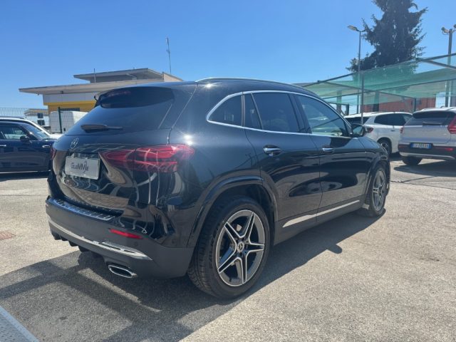 MERCEDES-BENZ GLA 200 usata, con Alzacristalli elettrici