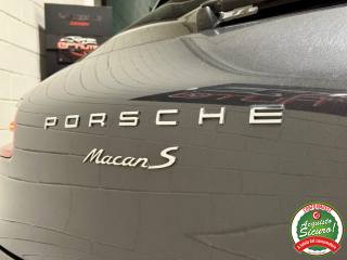 PORSCHE Macan usata, con Boardcomputer