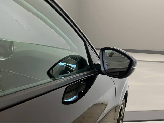 PEUGEOT 208 usata, con MP3