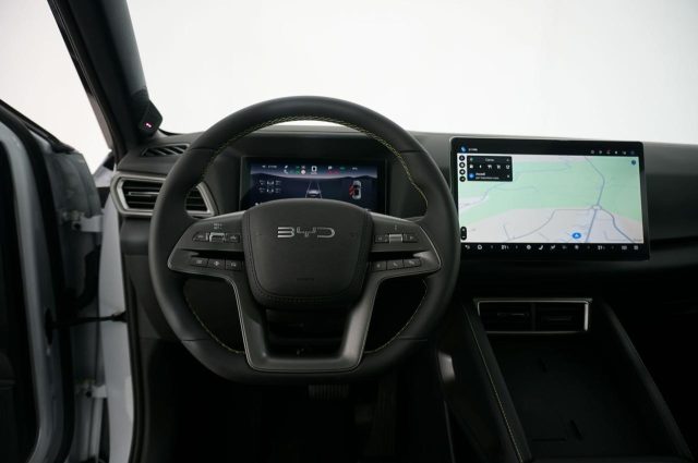 BYD Atto 2 usata, con Autoradio digitale