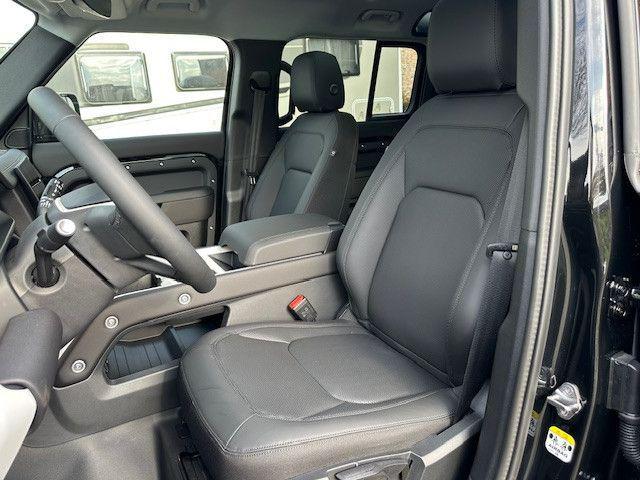 LAND ROVER Defender usata, con Boardcomputer