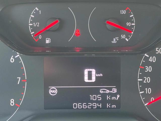 OPEL Crossland X usata, con Sedile posteriore sdoppiato