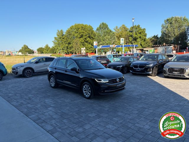 VOLKSWAGEN Tiguan usata, con Airbag Passeggero
