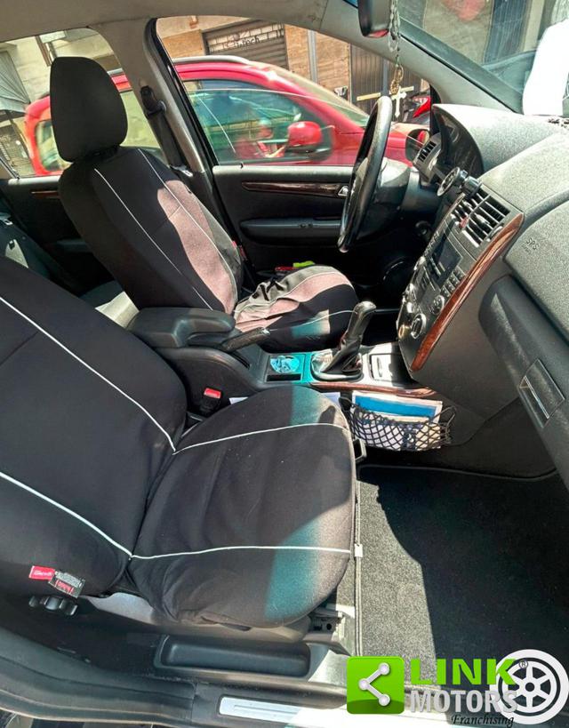 MERCEDES-BENZ A 180 usata, con Sedile posteriore sdoppiato