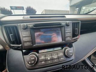 TOYOTA RAV 4 usata, con Portellone posteriore elettrico