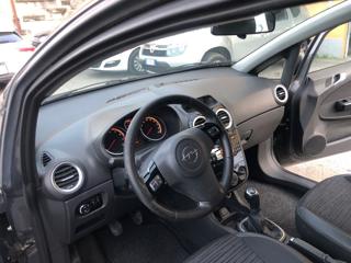 OPEL Corsa usata, con ESP