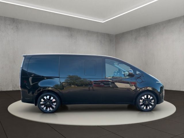 HYUNDAI Staria usata, con Autoradio