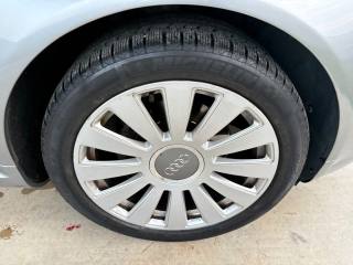 AUDI A8 usata, con Freno di stazionamento elettrico