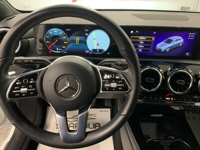 MERCEDES-BENZ A 180 usata, con Park Distance Control