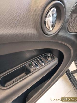 MINI Countryman usata 23