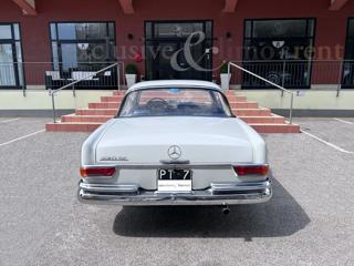 MERCEDES-BENZ 220 usata 3