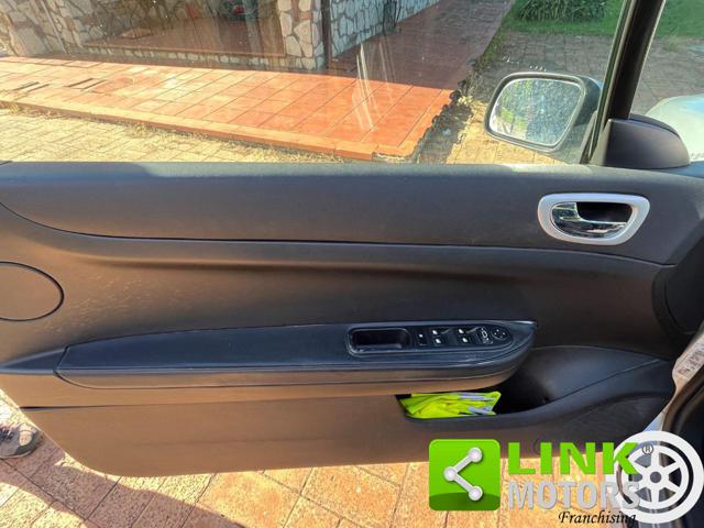 PEUGEOT 307 usata, con Interni in pelle